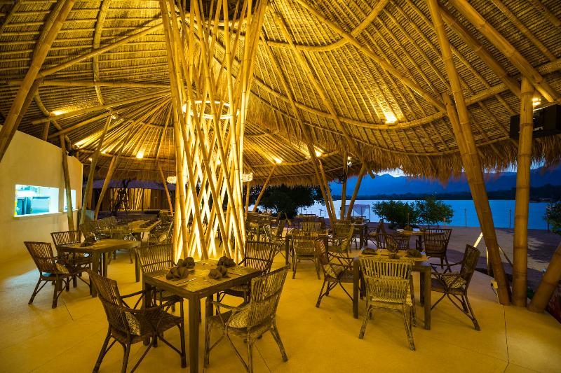 Hotel Menjangan Dynasty