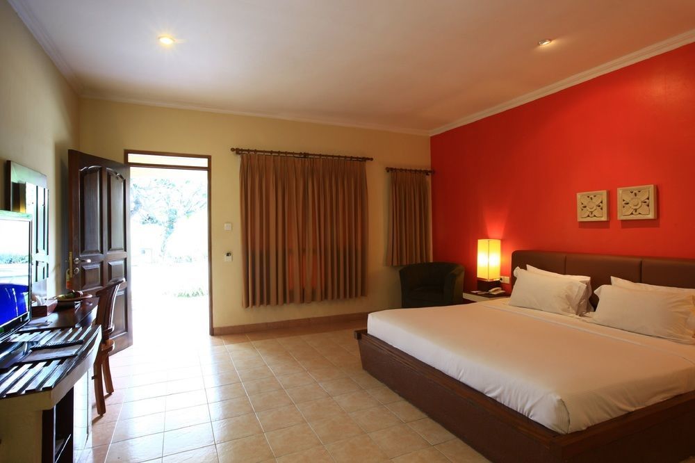 Mutiara Bali Boutique & 4*