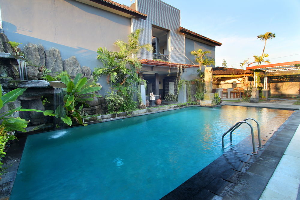 Guest house Lestari & Residences - 3*