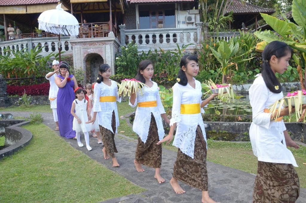 Guest house Tirta Ayu And Restaurant