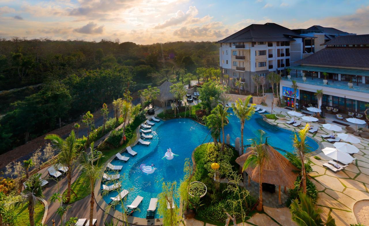 Resor Royal Tulip Springhill