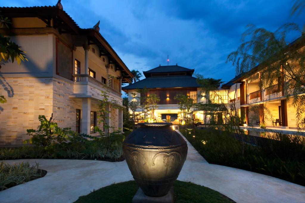 Hotel Grand Whiz Nusa Dua Bali 4*
