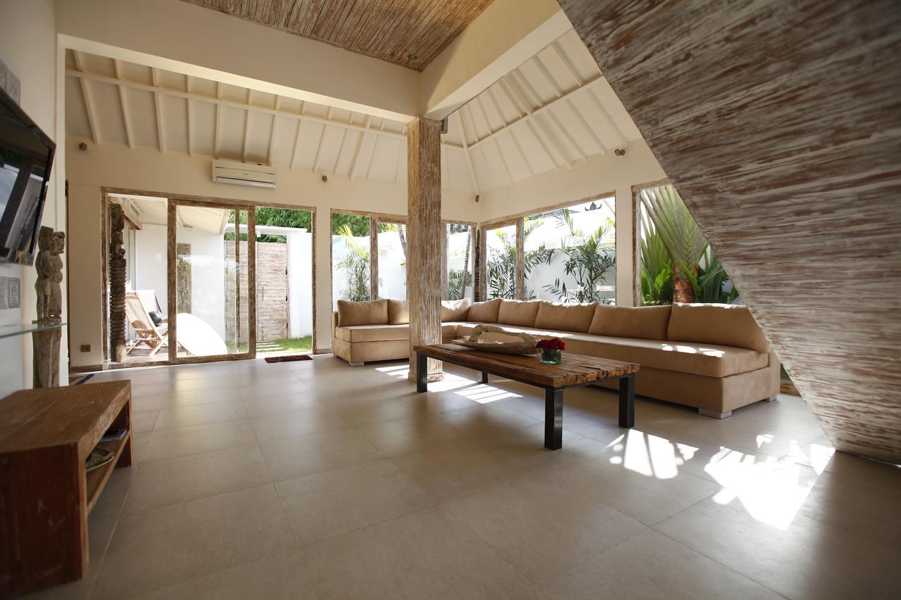 Oberoi 2 Bedrooms *