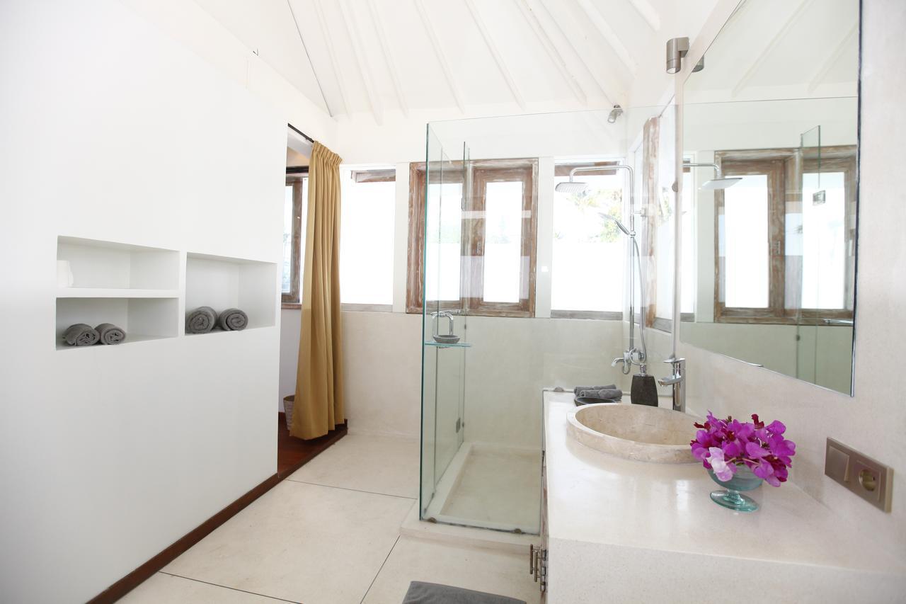 Oberoi 2 Bedrooms