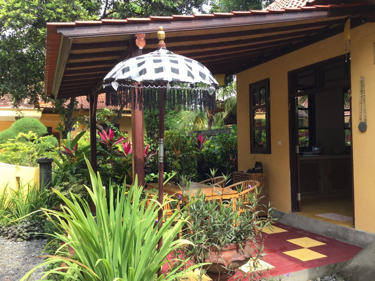 Taman Ayu Bed & Breakfast 4*