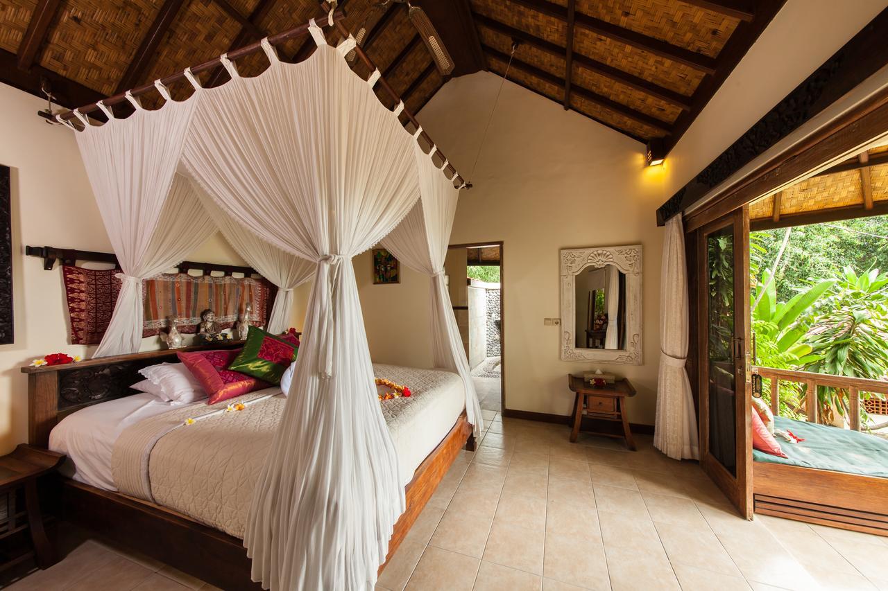 Blue Moon Resort