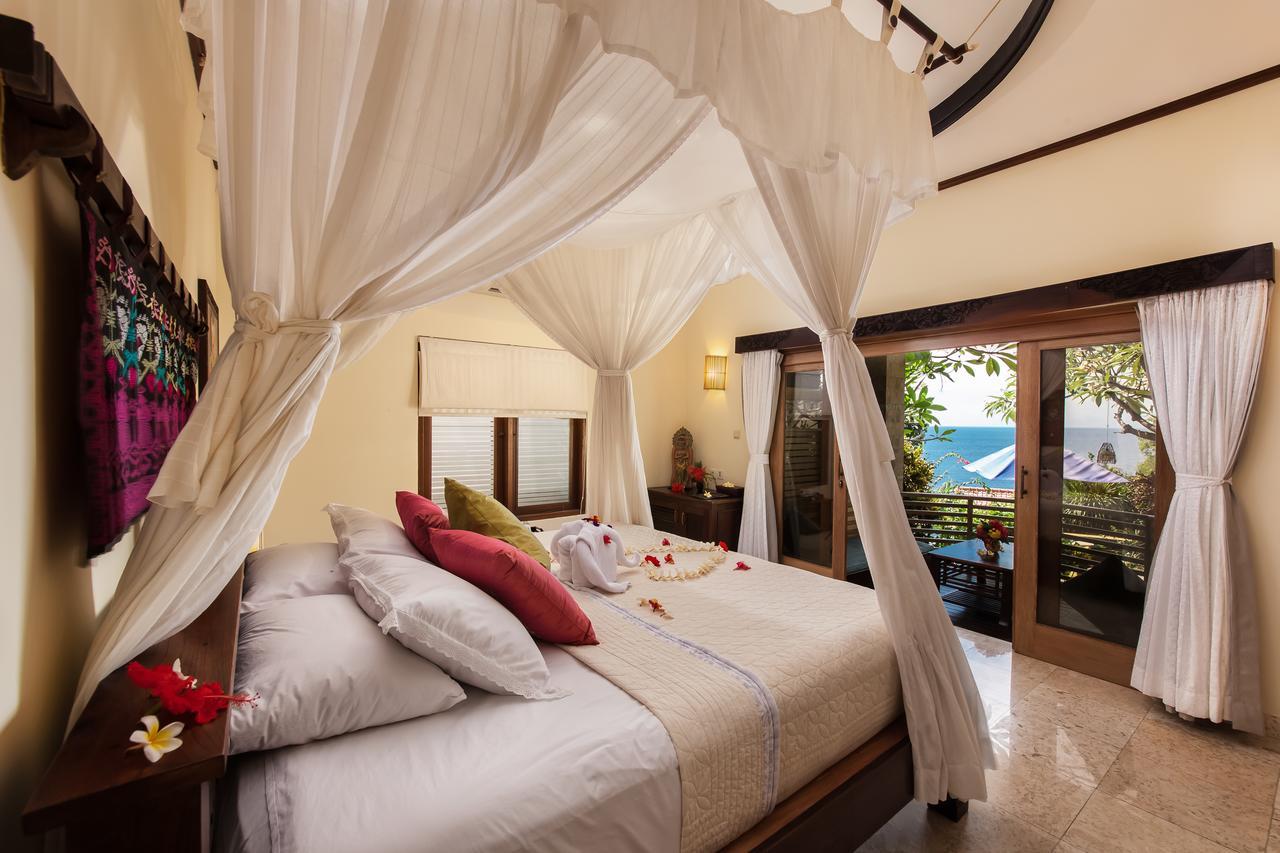 Blue Moon Resort 4*