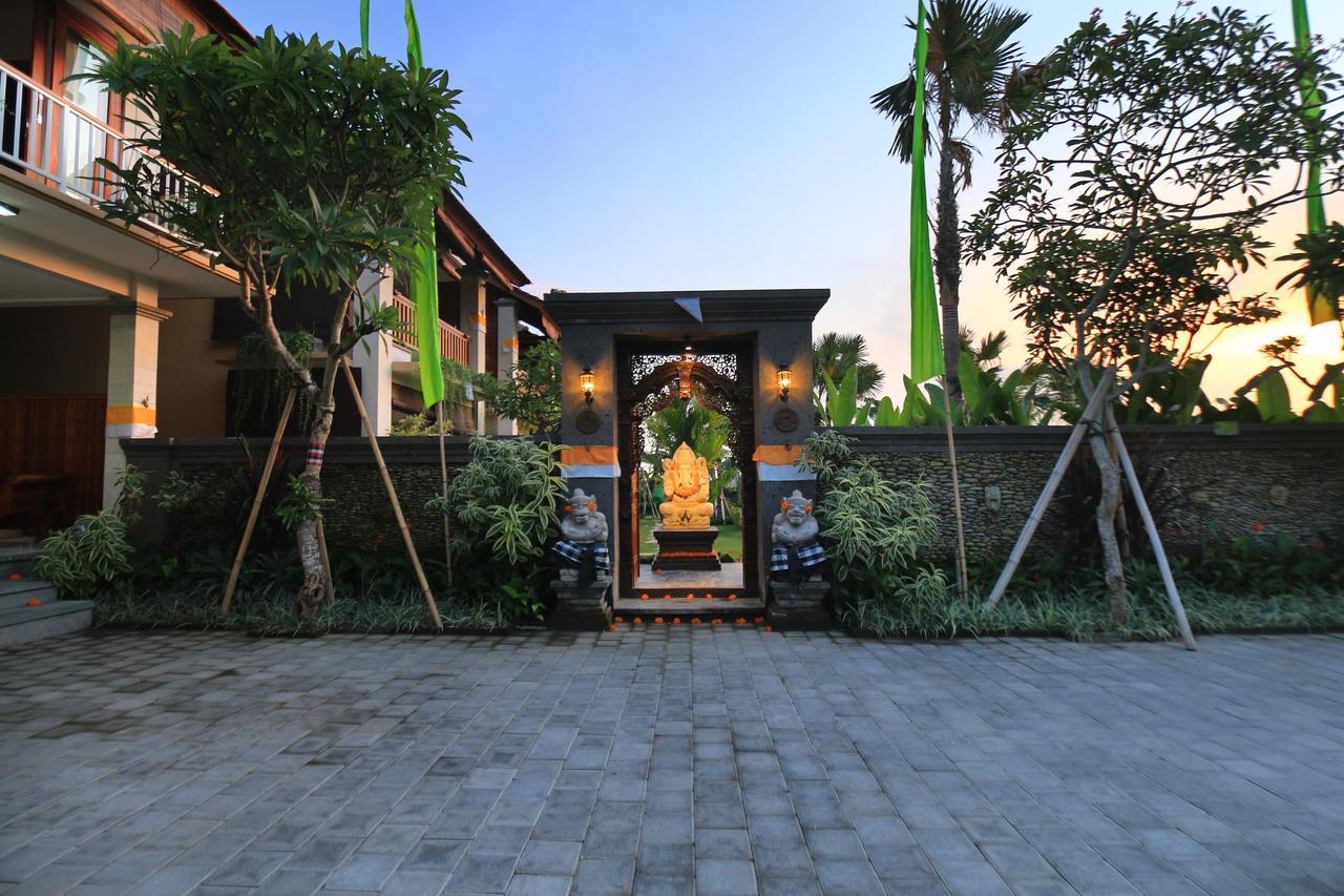 Tropical Garden 4*