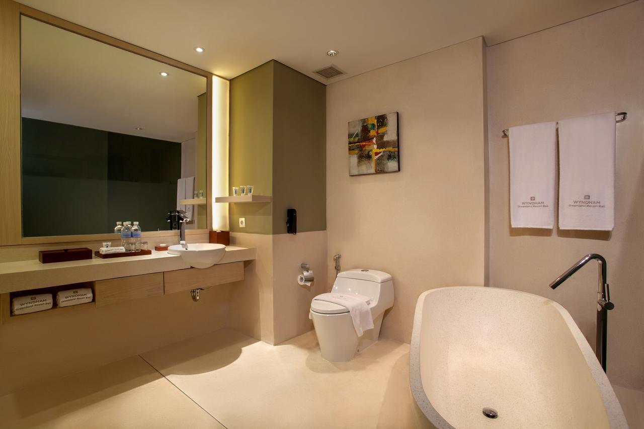 Wyndham Dreamland Bali 5*