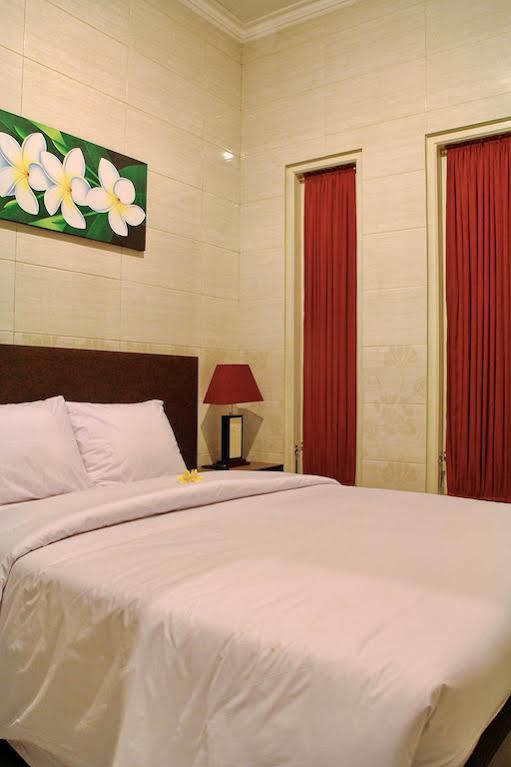 Hotel Angkul Angkul Kuta