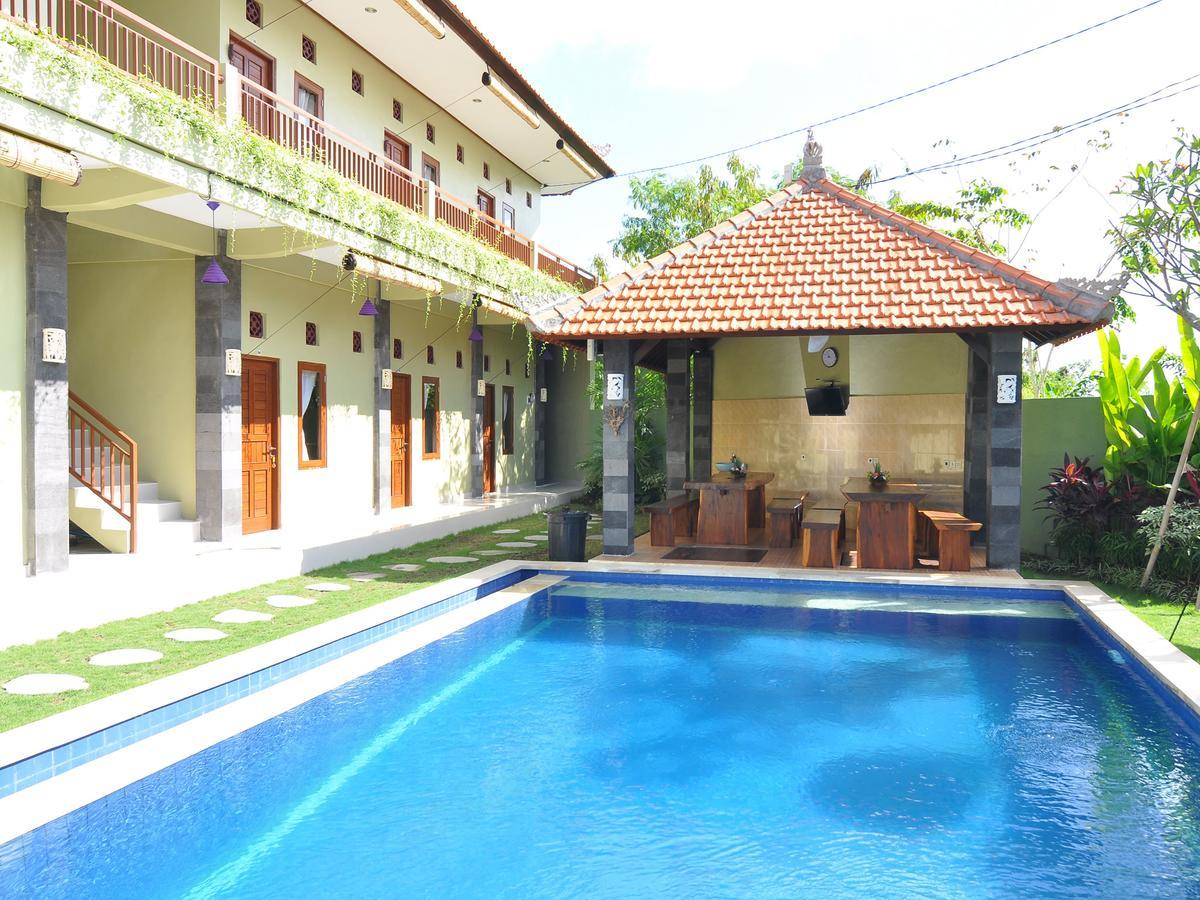 Wisma tamu Cempaka Mas 2*