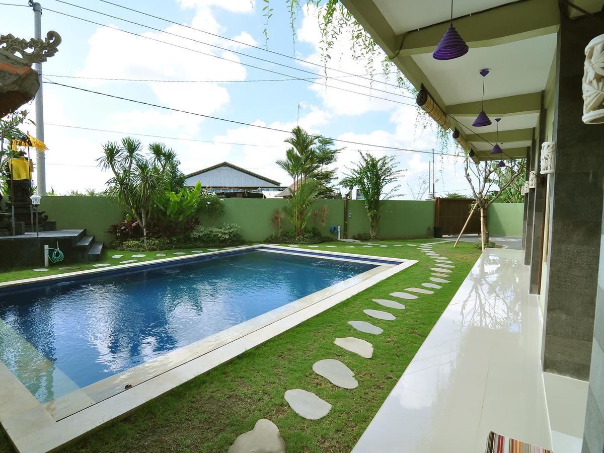 Cempaka Mas Guest house 2*