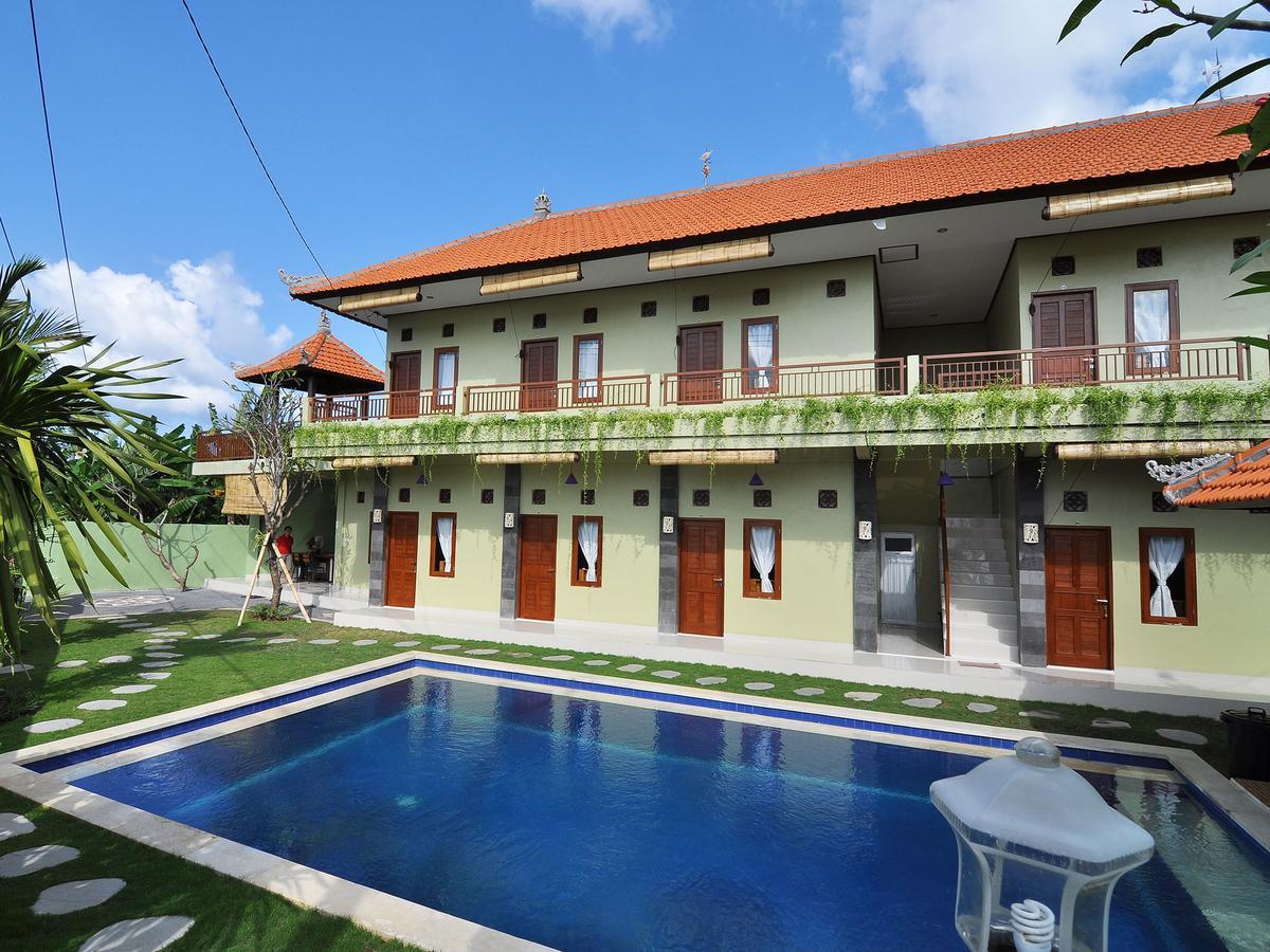 Wisma tamu Cempaka Mas