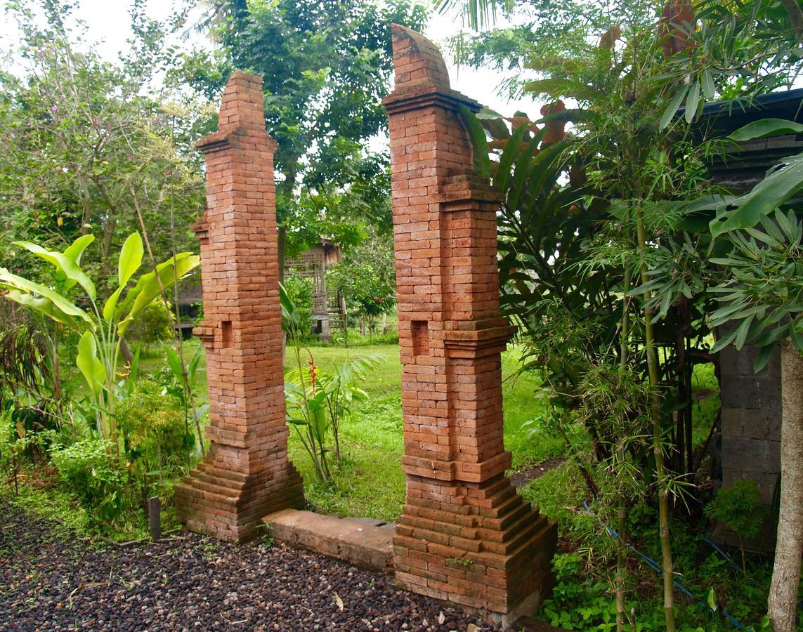 Matekap Selemadeg (Bali)
