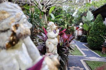Guest house Yuliati House