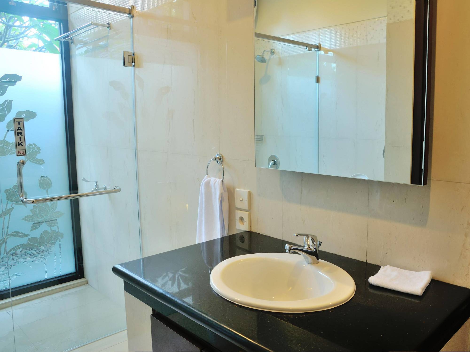 Aparthotel Safira Residences 2*