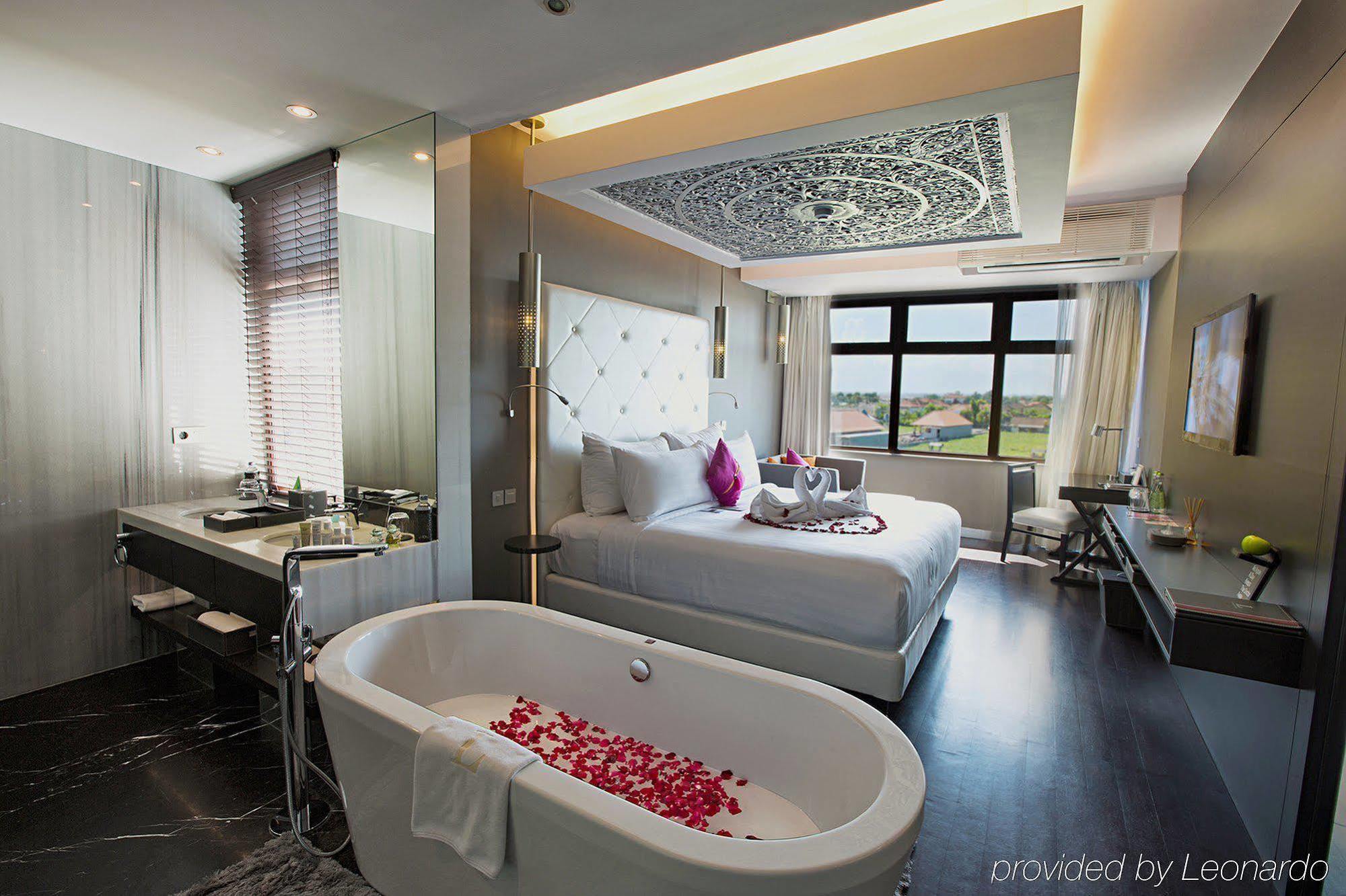 Hotel L 4*