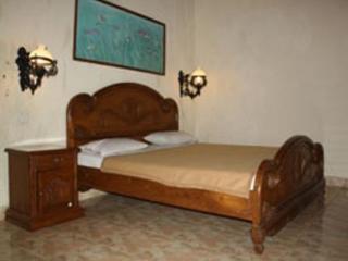 Oyo 1930 Ananda Hotel 2*
