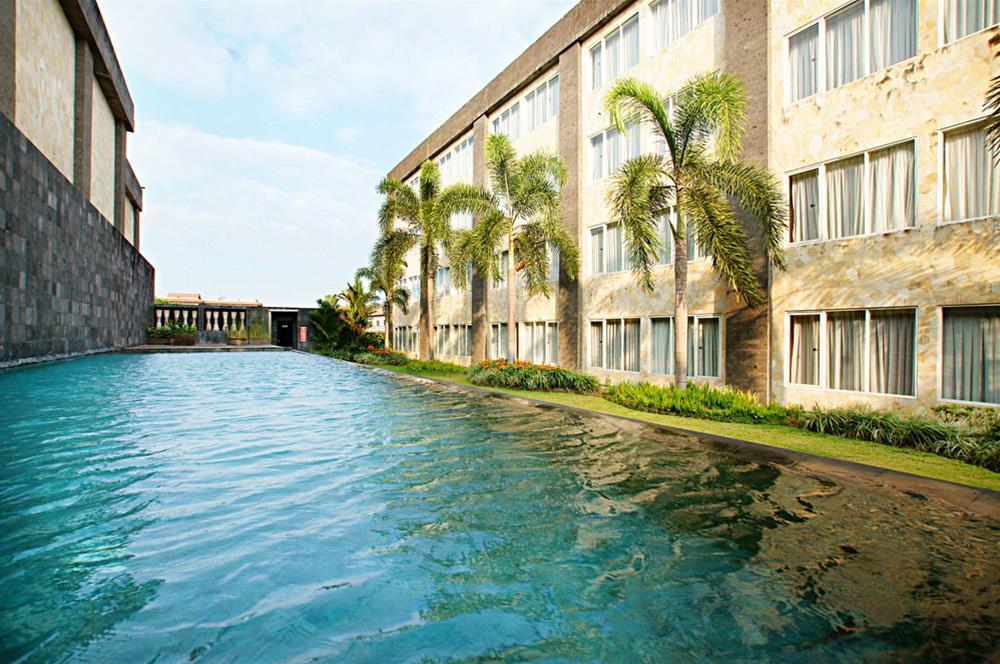 Hotel Aston & Convention