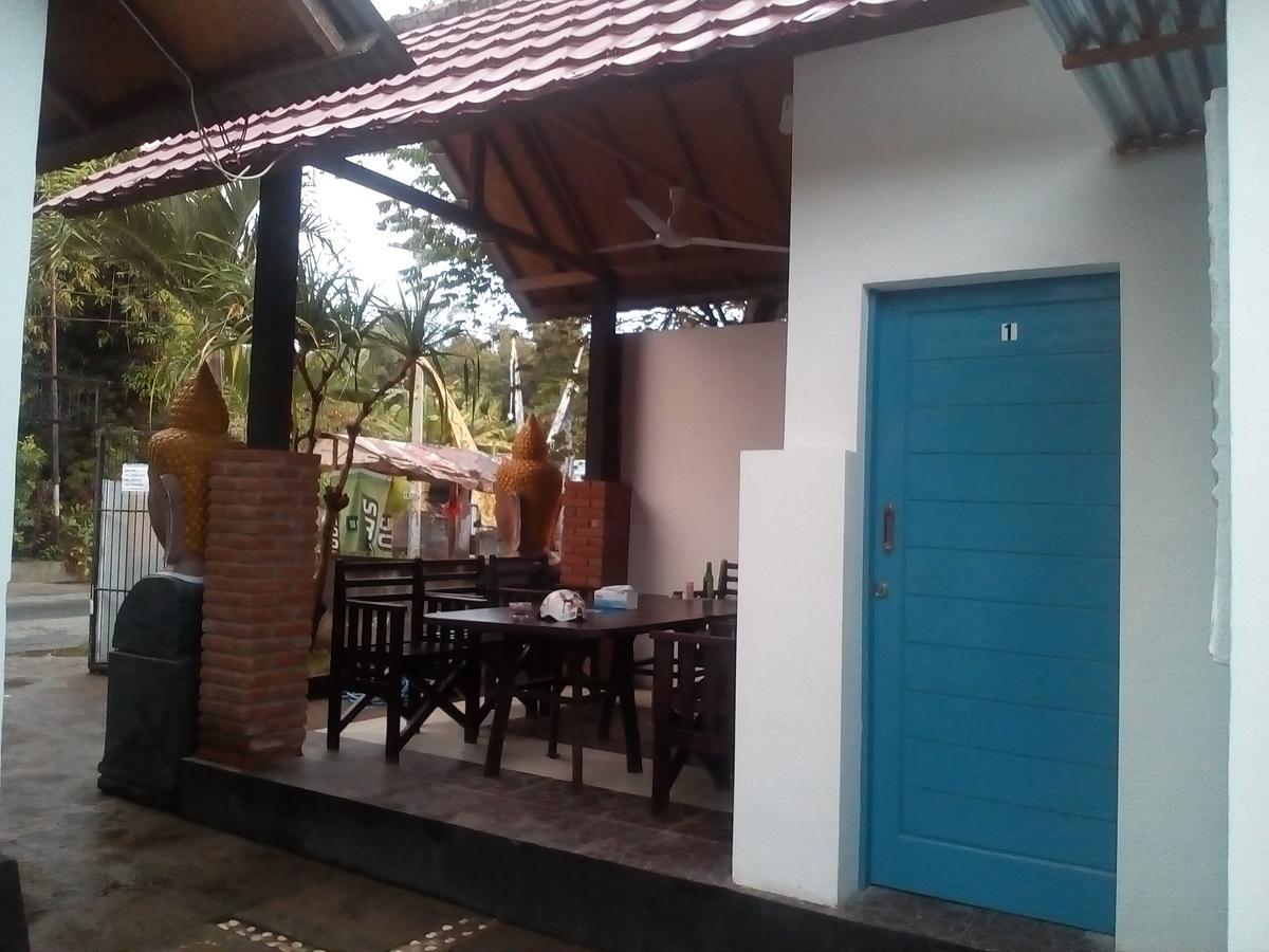 Bed & Breakfast Izaac's Lovina (Bali)