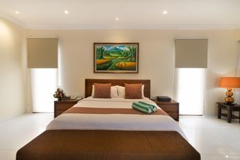 Peninsula Bay Hotel 5*