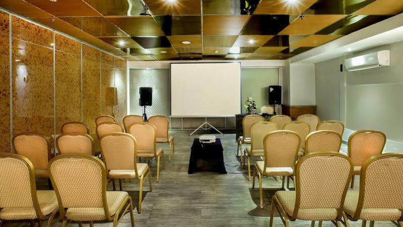 Hotel Kyriad Royal Bali 3*