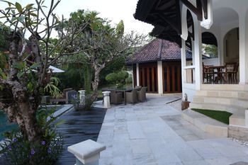 Cove Urbanest Hotel 4*