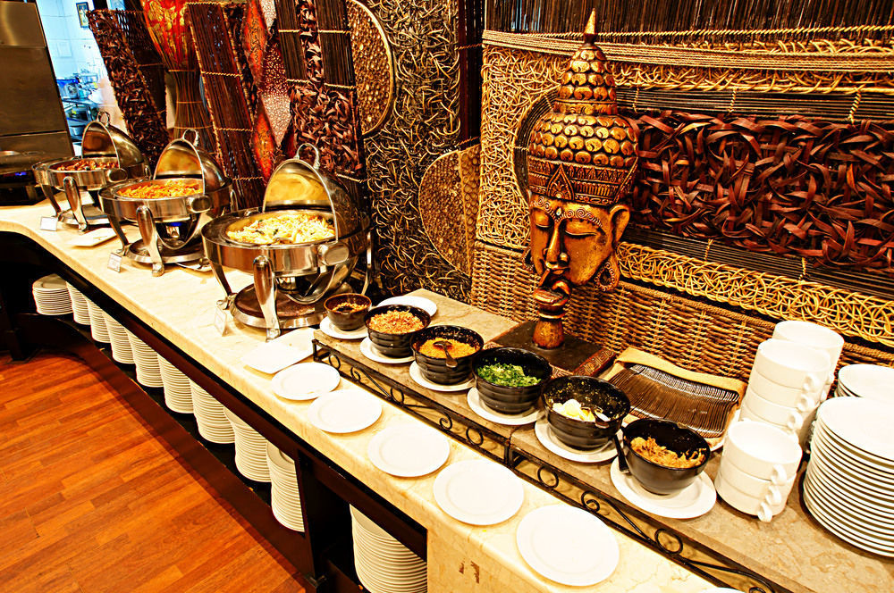 Hotel Aston & Convention 4*
