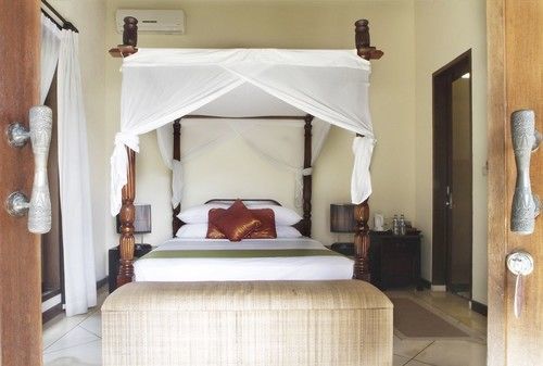 The Eyes Villas 3* Uluwatu (Bali)