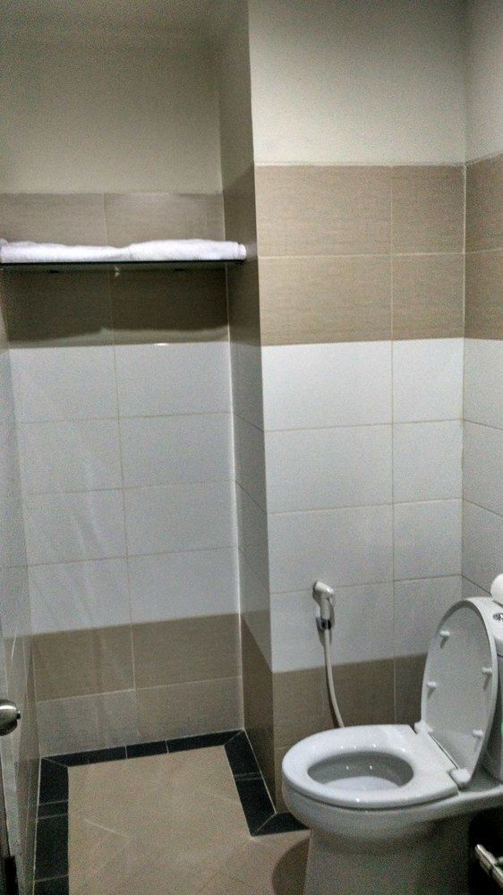 Hotel Maxi Kedonganan 2*