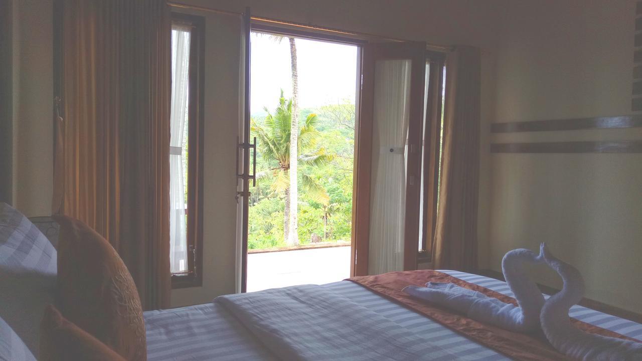 Guest house Batang Golden Hills 3*
