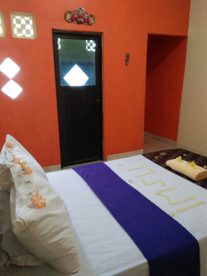 Bed & Breakfast Made Roejas Family