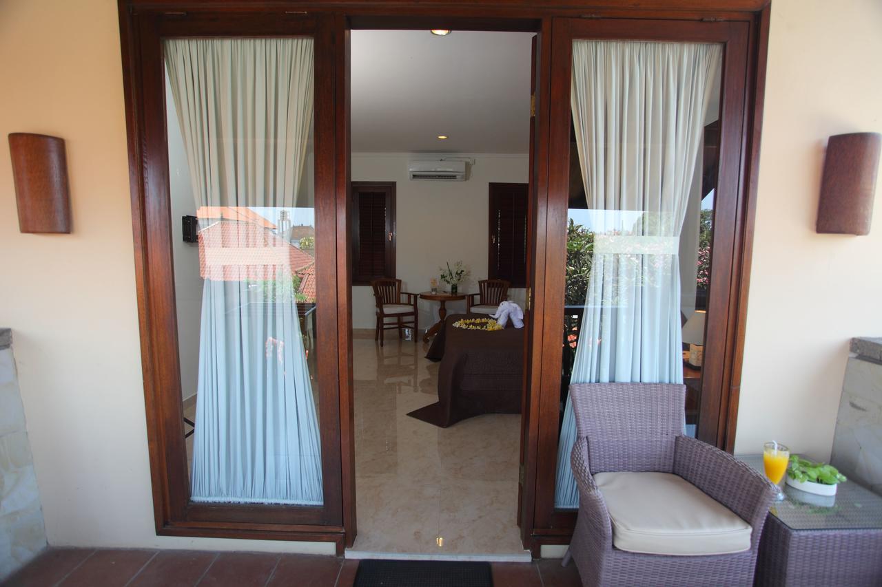 Ayu Sanur (Bali)