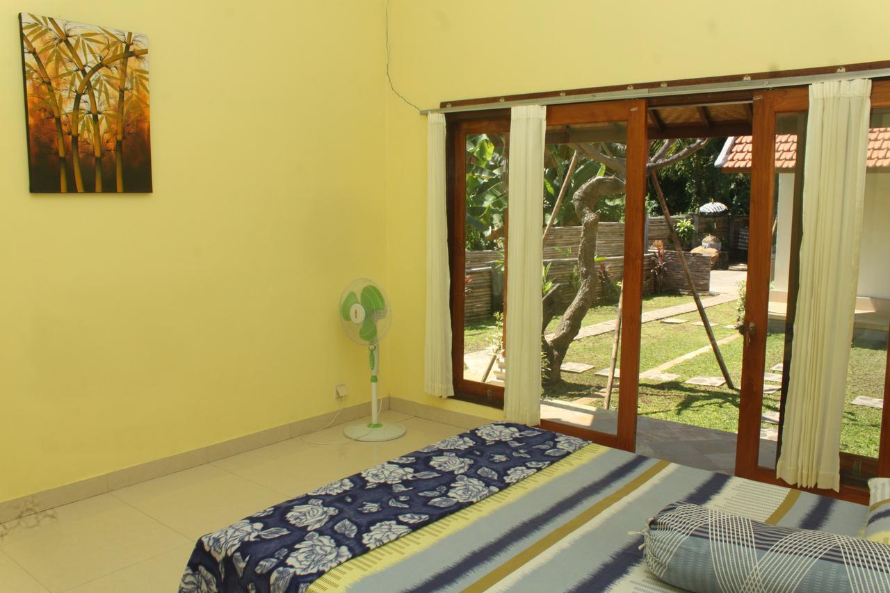 Bed & Breakfast Memes House Backpacker