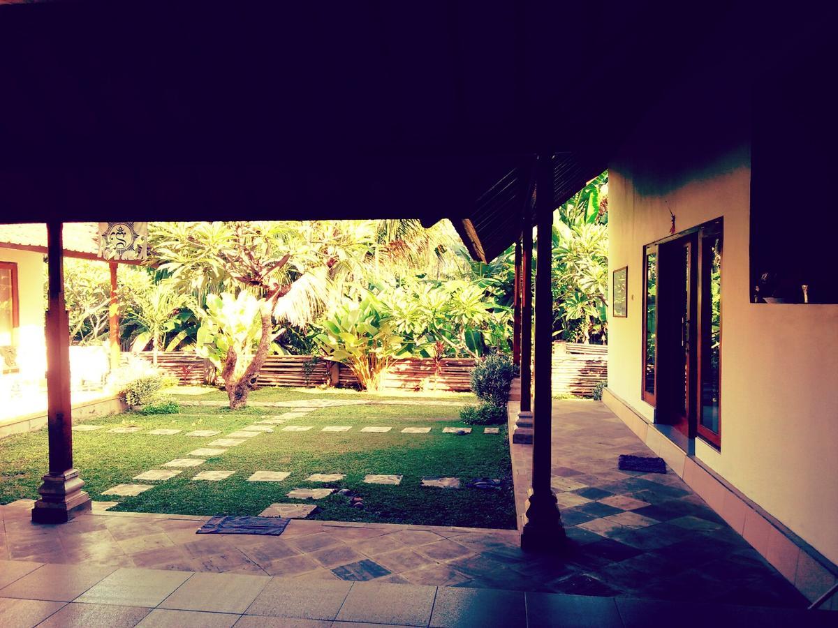 Memes House Backpacker 2* Buleleng (Bali)