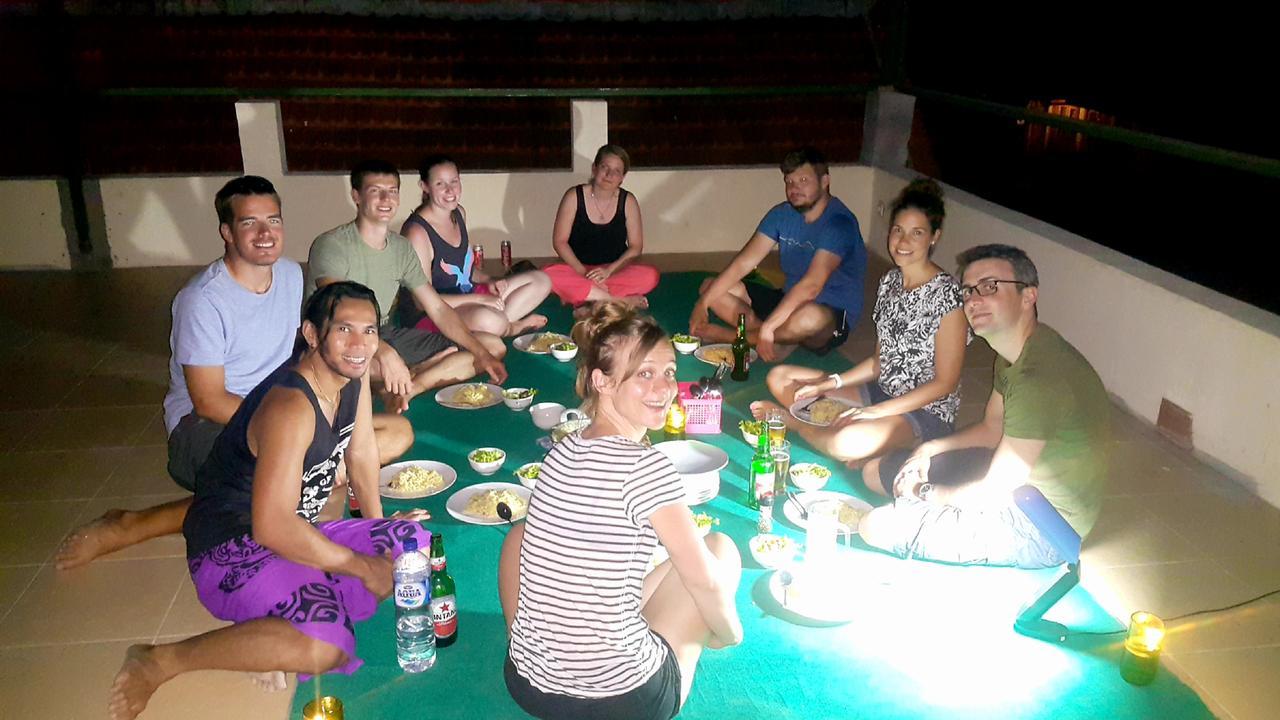 Mango Tree Guest house *
