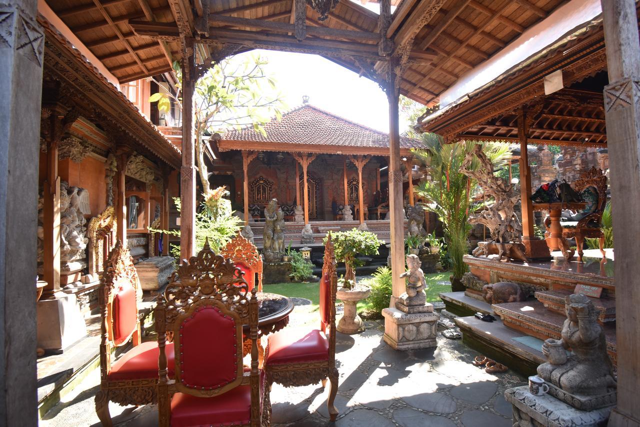 Wisma tamu Sania's House