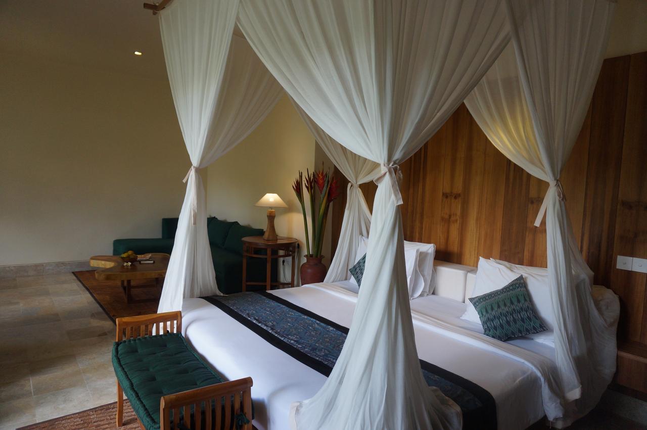 Sapodilla Hotel 4*