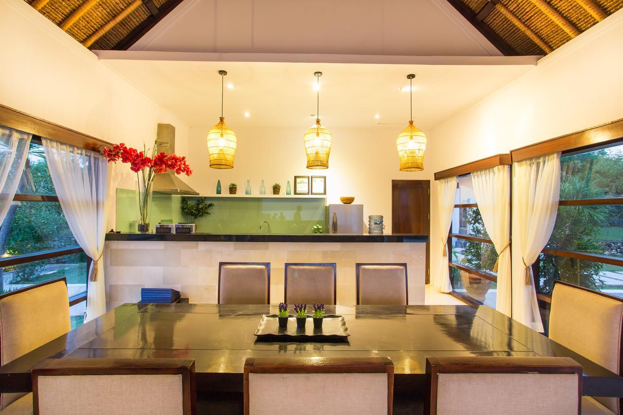 Resort The Point Lembongan 4*