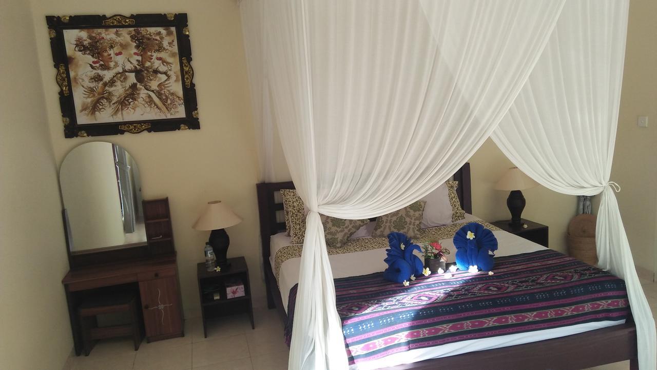 Bintang Beach Guest house