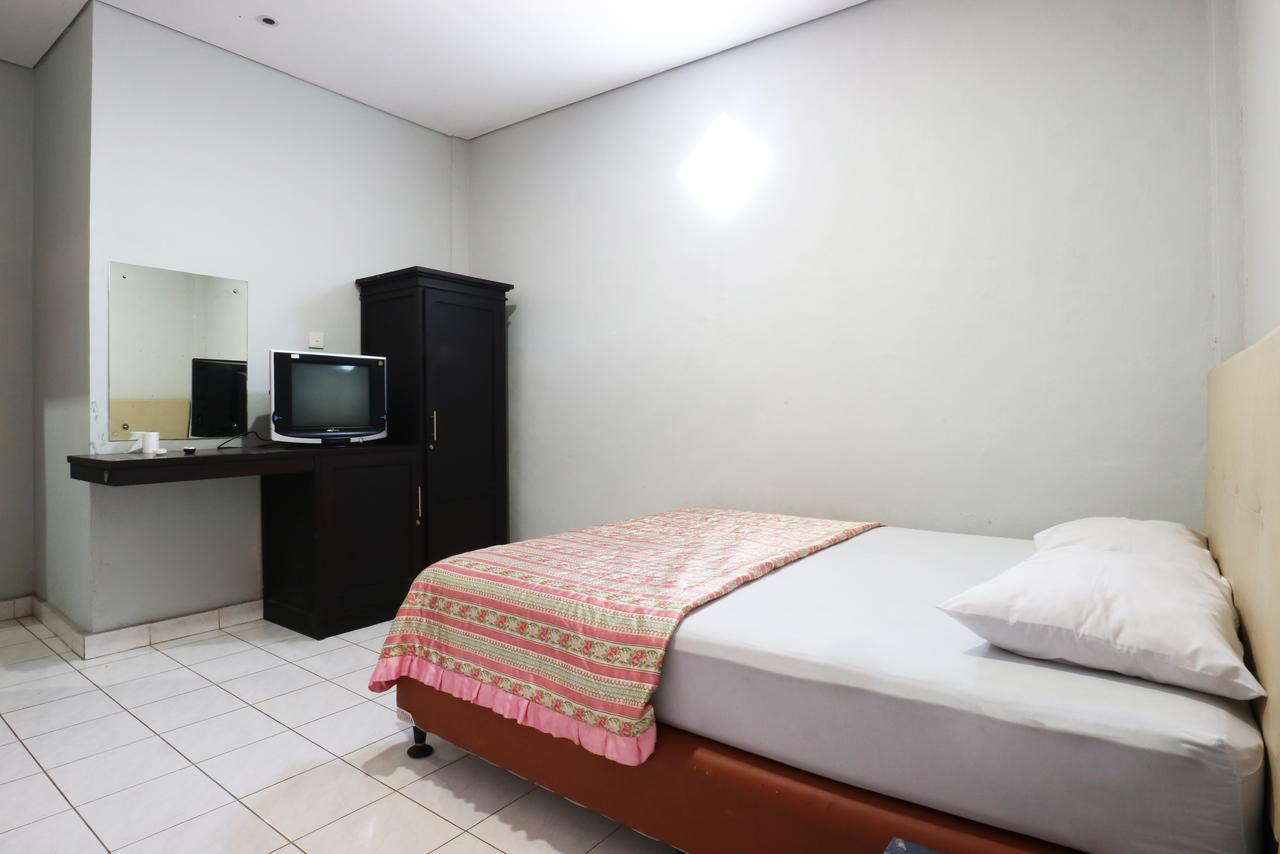 Taman Mekar Guest house *