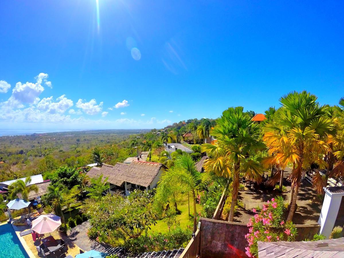 The Eyes Villas 3* Uluwatu (Bali)
