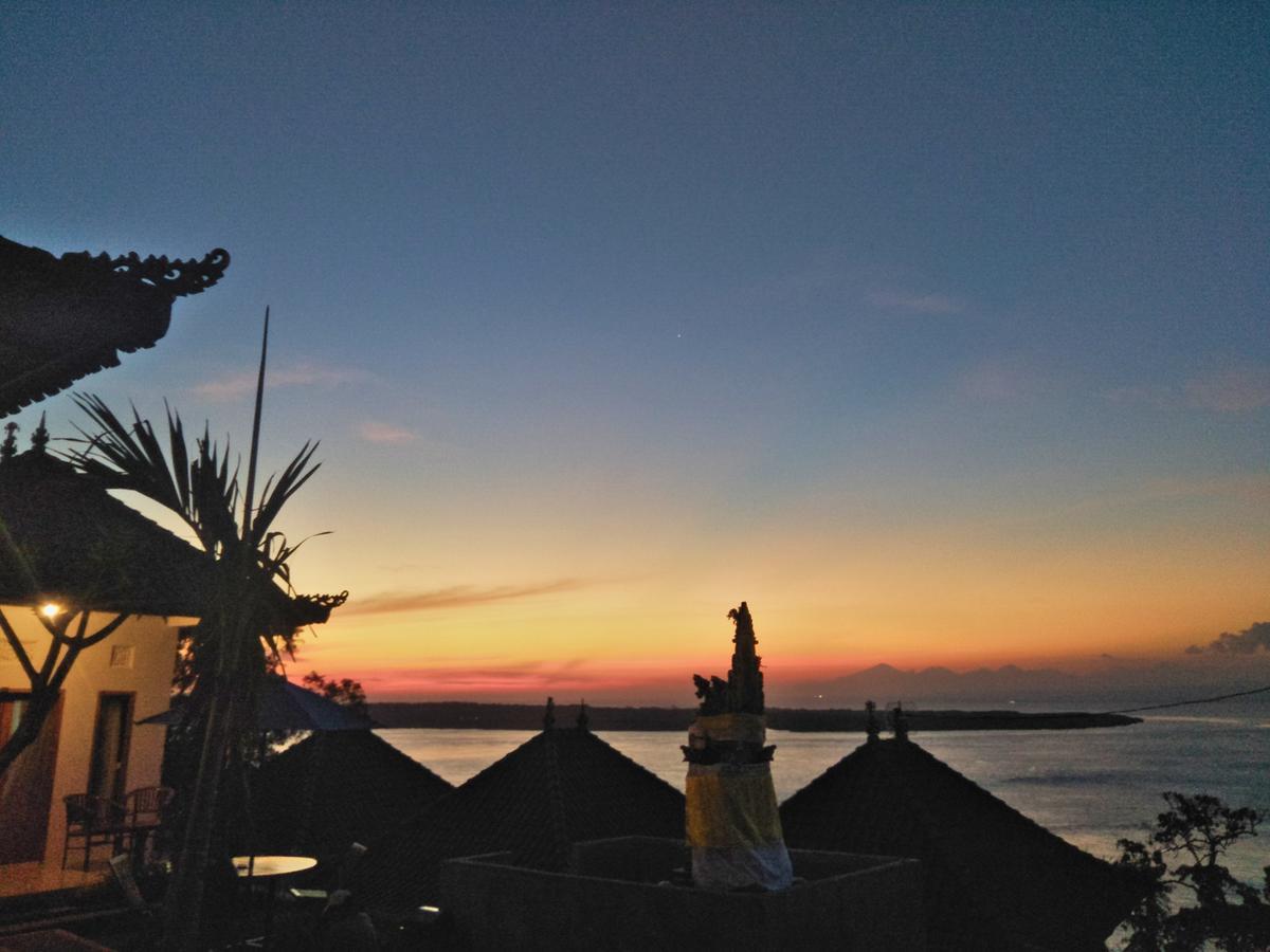Prasi Sunset Toyapakeh