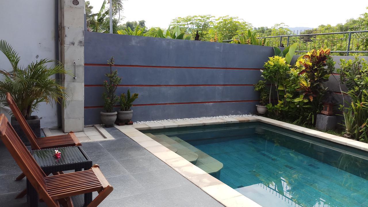Dencarik Villa *
