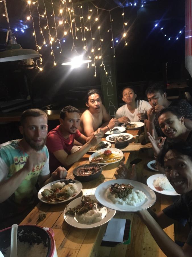 Da Housetel Kuta Hostel *