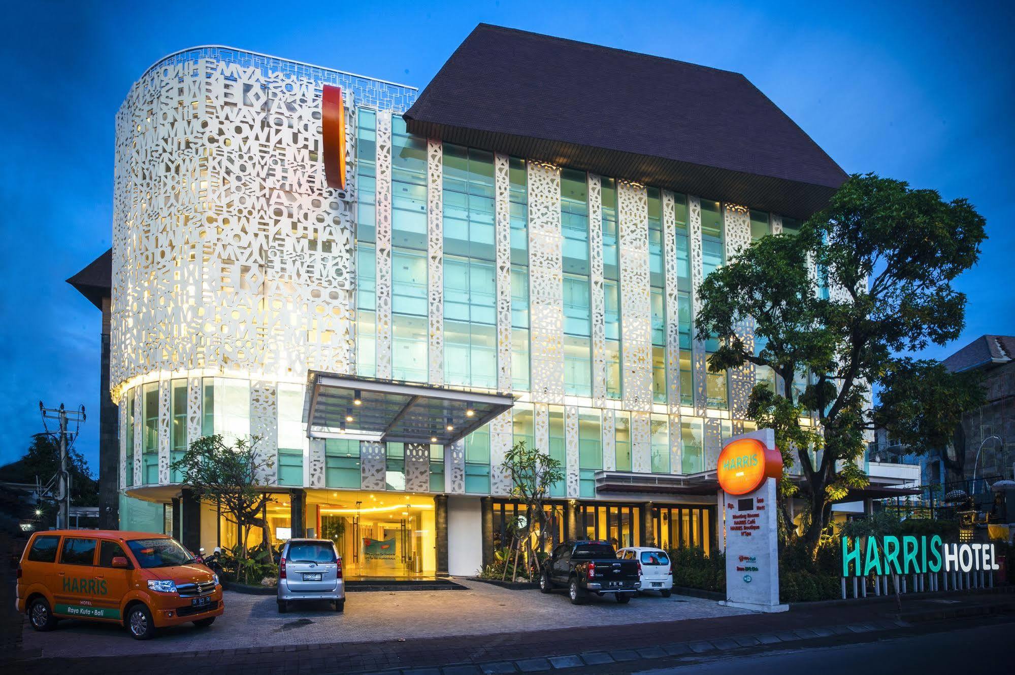 Harris Raya Kuta Bali Hotel 4*