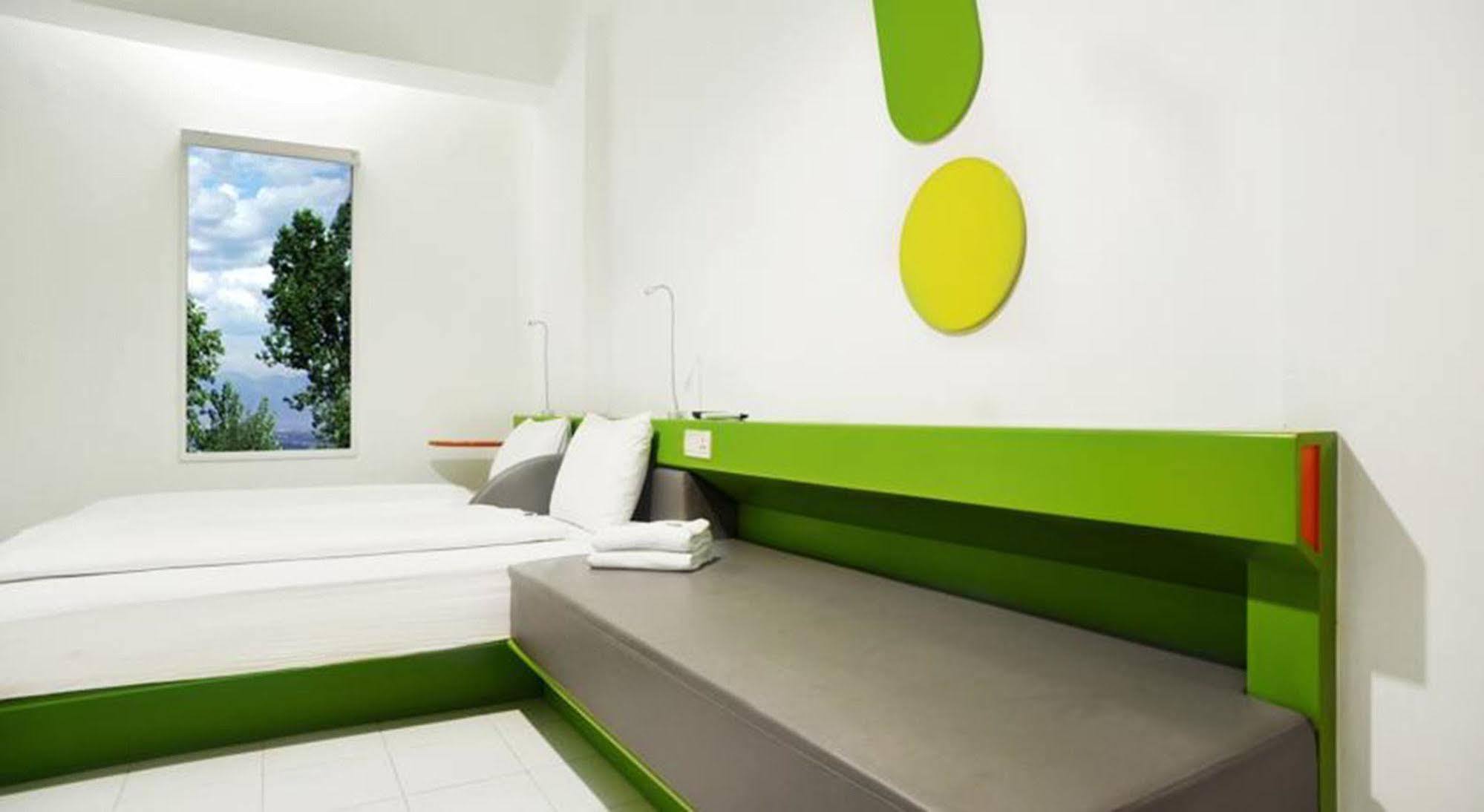 Urban Styles Hitz Kuta Hotel Kuta (Bali)