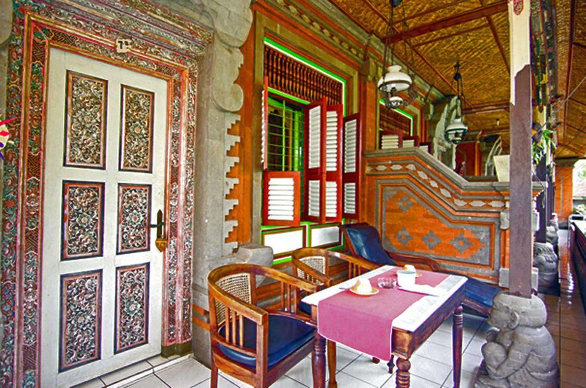 Okawati Boutique 3*