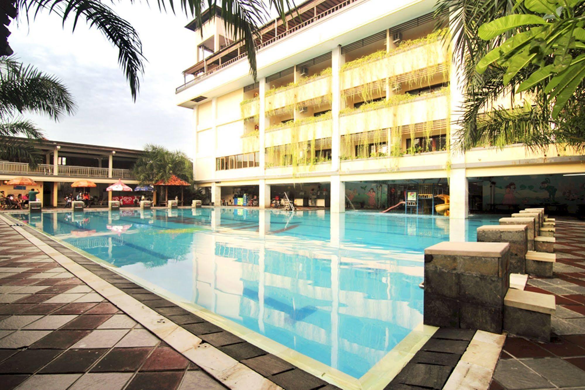 Hotel Nirmala & Convention Centre
