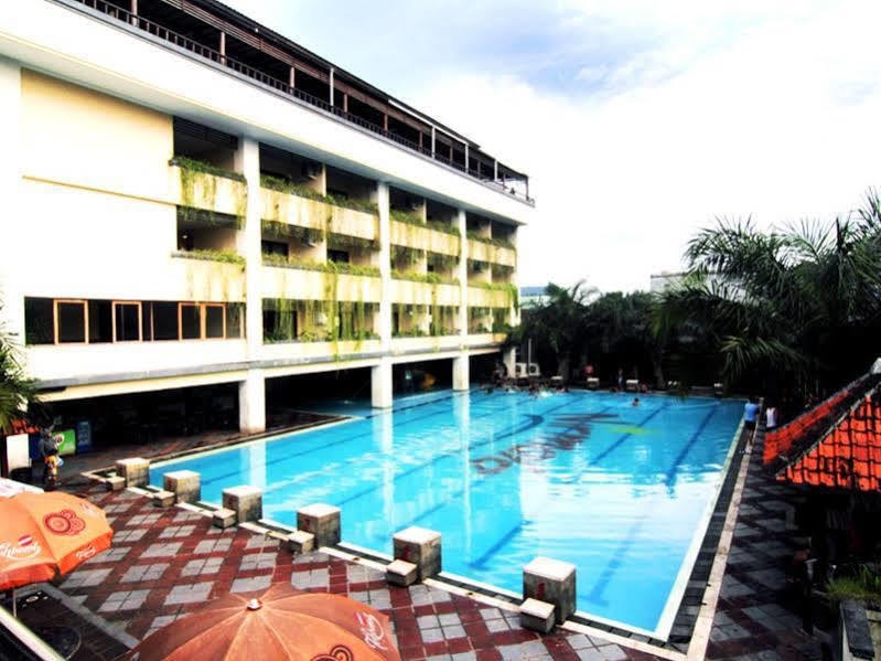 Nirmala & Convention Centre Hotel